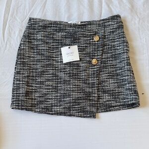 Chic Black and White Skirt